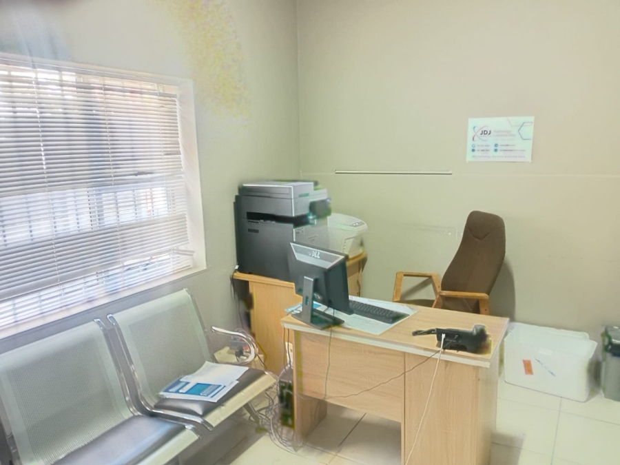Commercial Property for Sale in Southernwood Eastern Cape